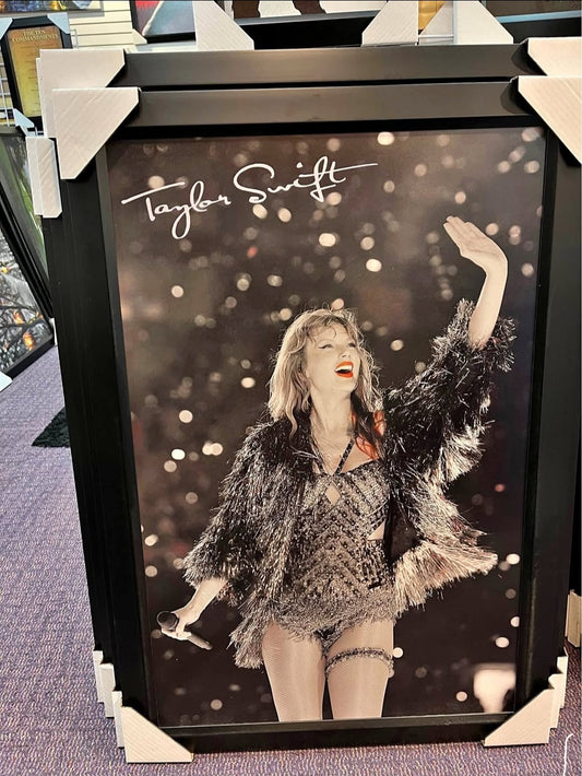 21x16 Taylor Swift Textured Fine Art Print Frame