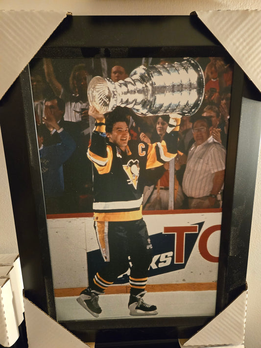 21x16 NHL Pittsburgh Penguins Legend Mario Lemieux Stanley Cup Textured Fine Art Print