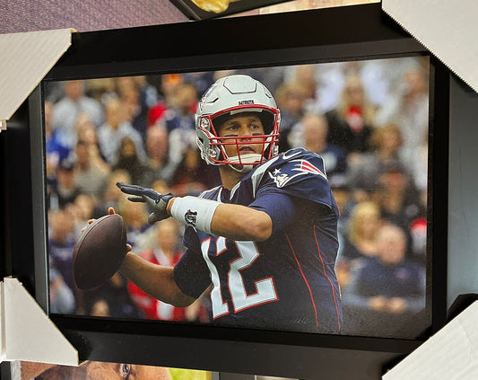 21x16 New England Patriots Tom Brady Textured Fine Art Print