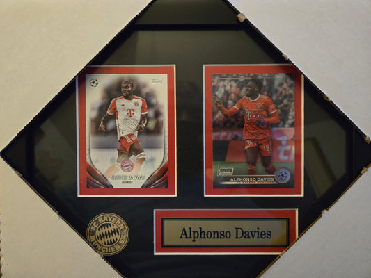 Soccer Bayarn Munich Alphonso Davies 2 Card Collector Frame