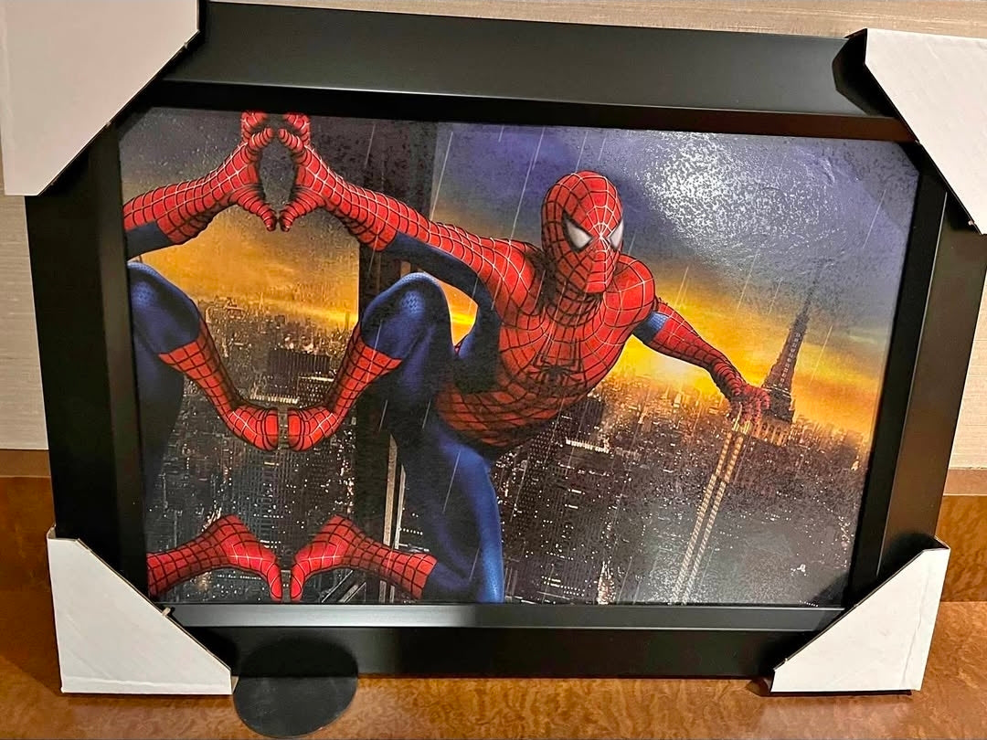 21x16 Marvel Comics Spiderman Textured Fine Art Print