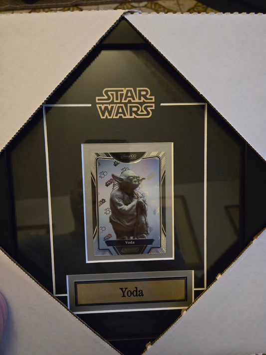 Star Wars Yoda Single card collector frame