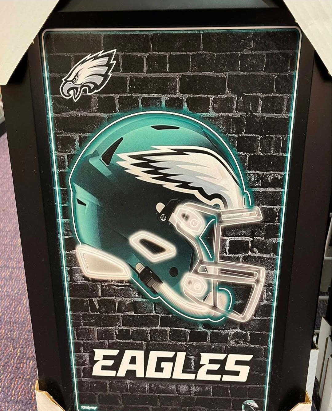 21x16 NFL Philadelphia Eagles Helmet Textured Fine Art Print